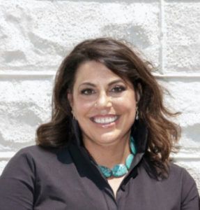 Kirsten Meadow 
