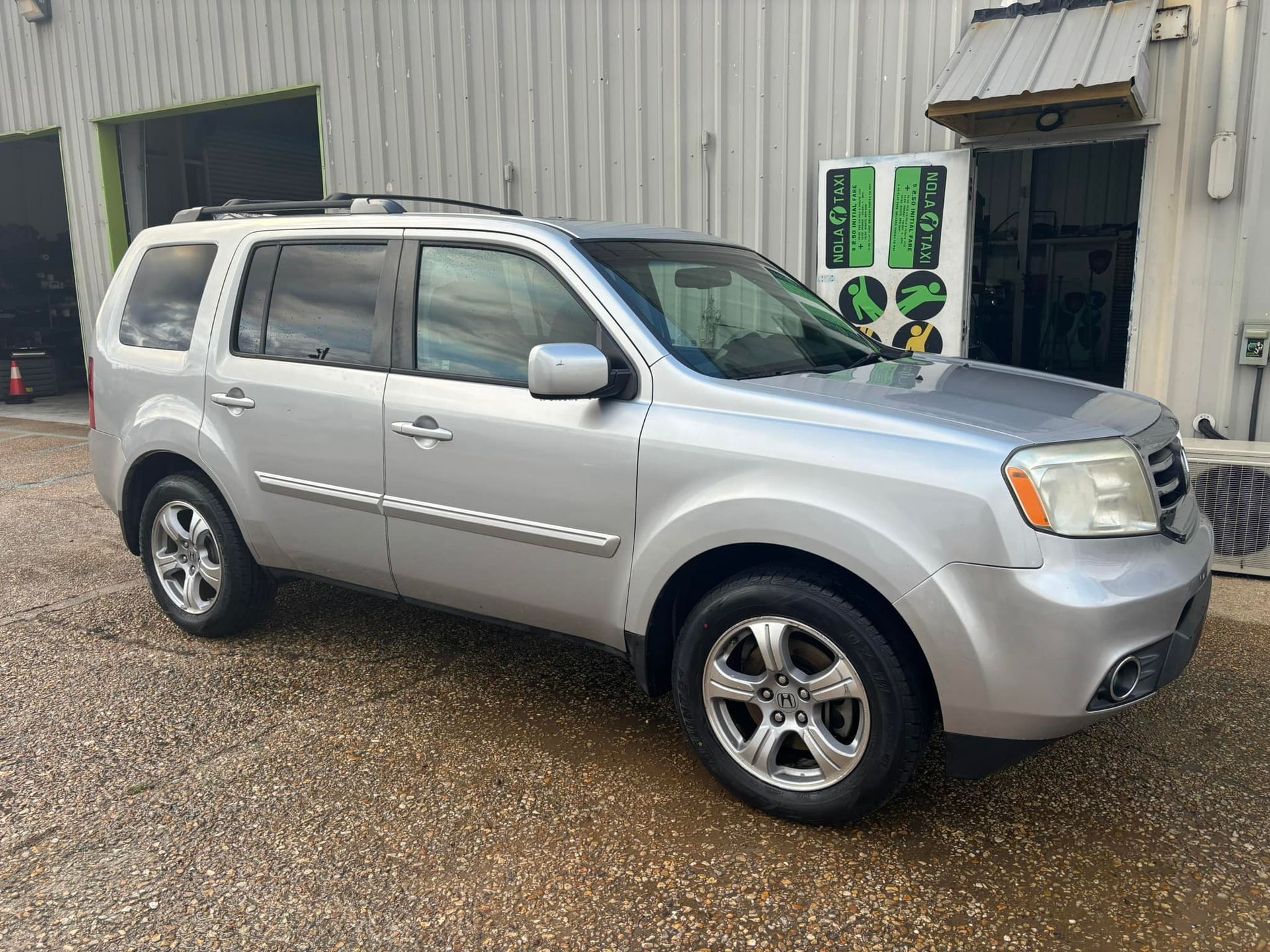 Paintless Dent Repair (PDR)