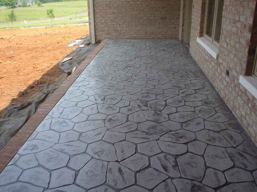 concrete driveway construction