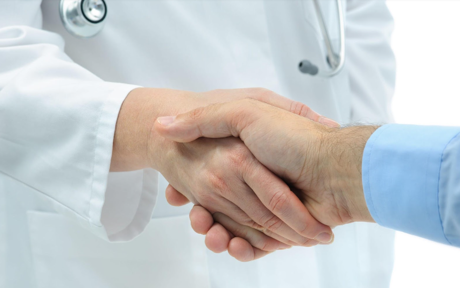 Internist