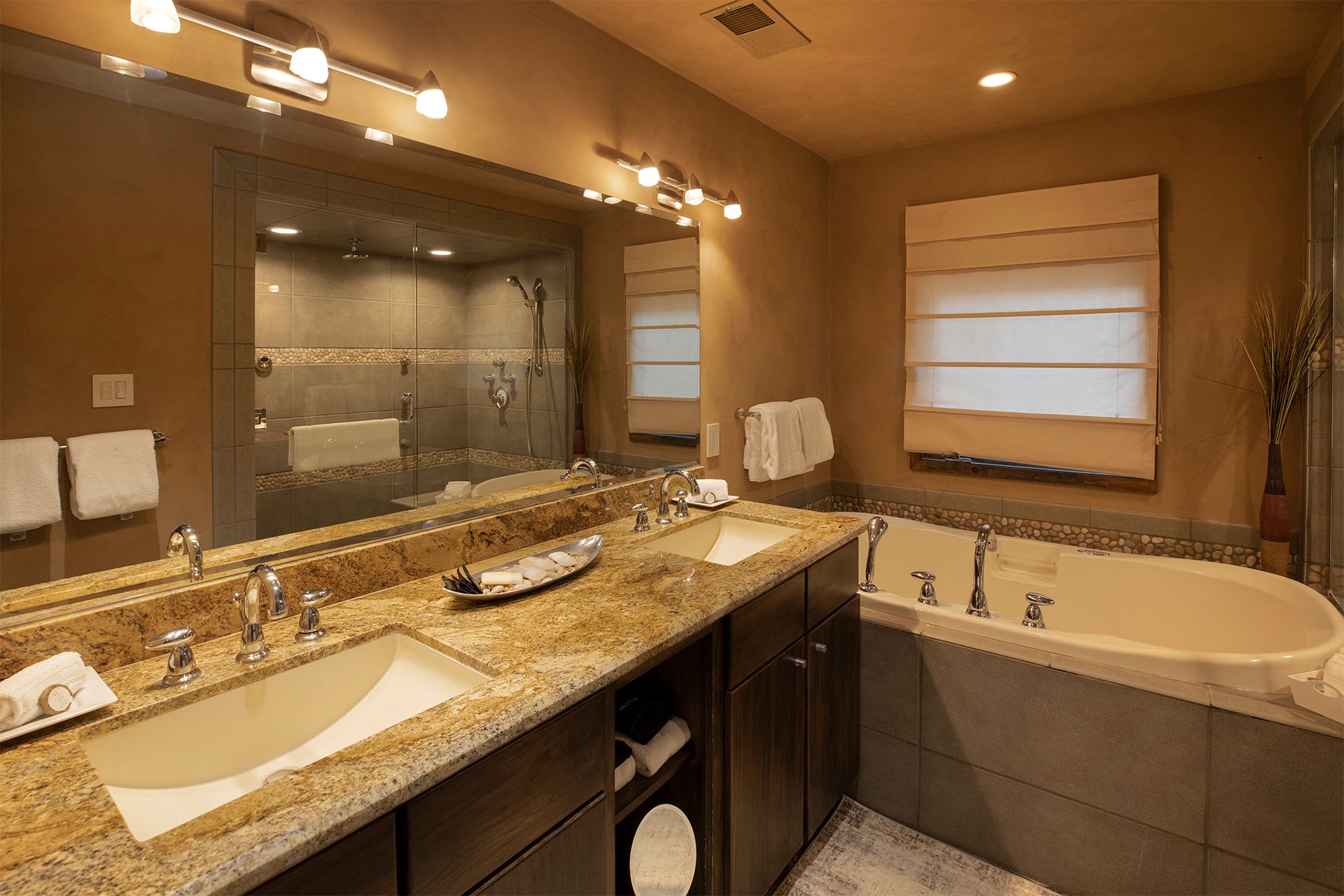 Casita bathroom