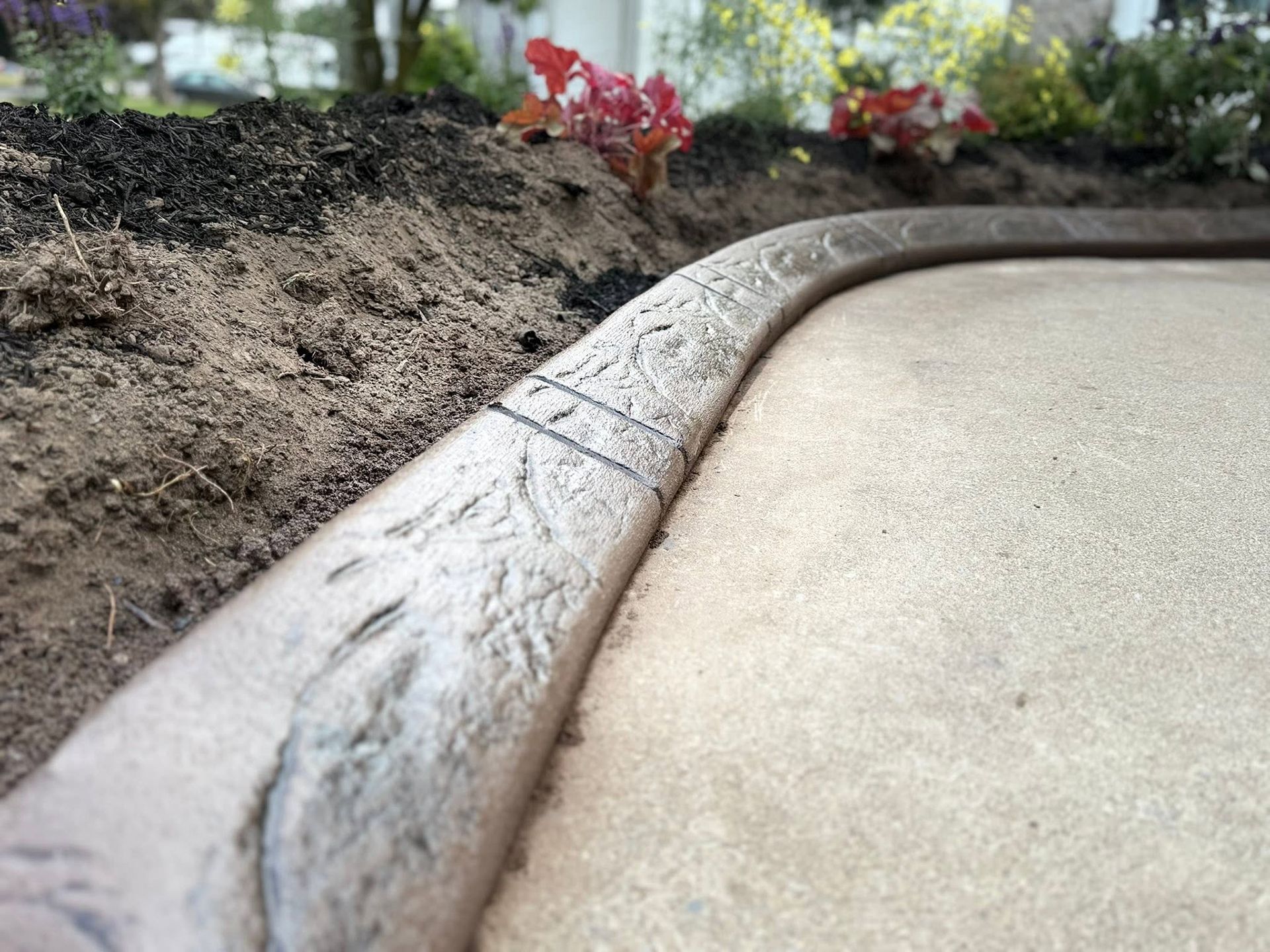 lawn edging
