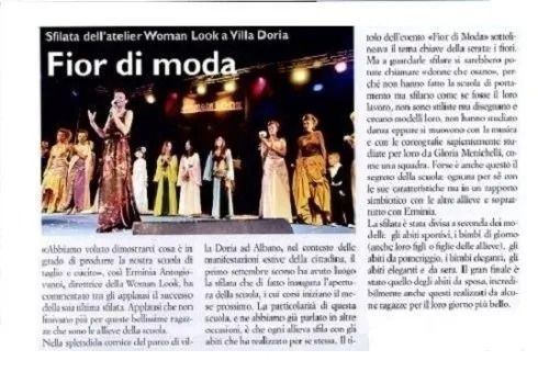 Un articolo di giornale su una sfilata di moda chiamata fior di moda