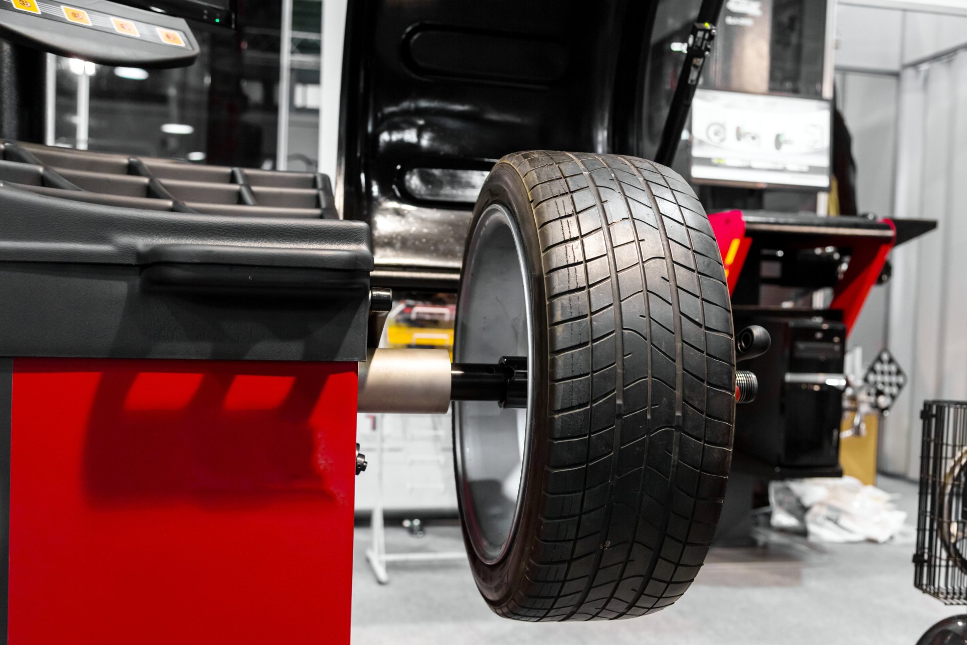 Expert in New & Used Tires Brampton & Surroundings Ray’s Tire Depot