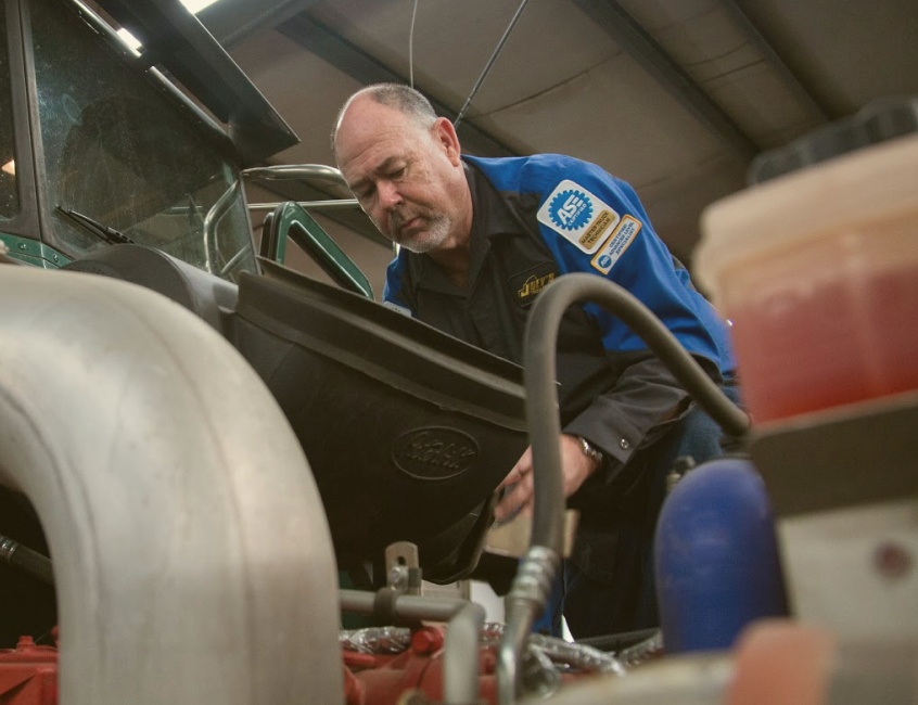 Engine check | Joey's Truck & Auto Repair
