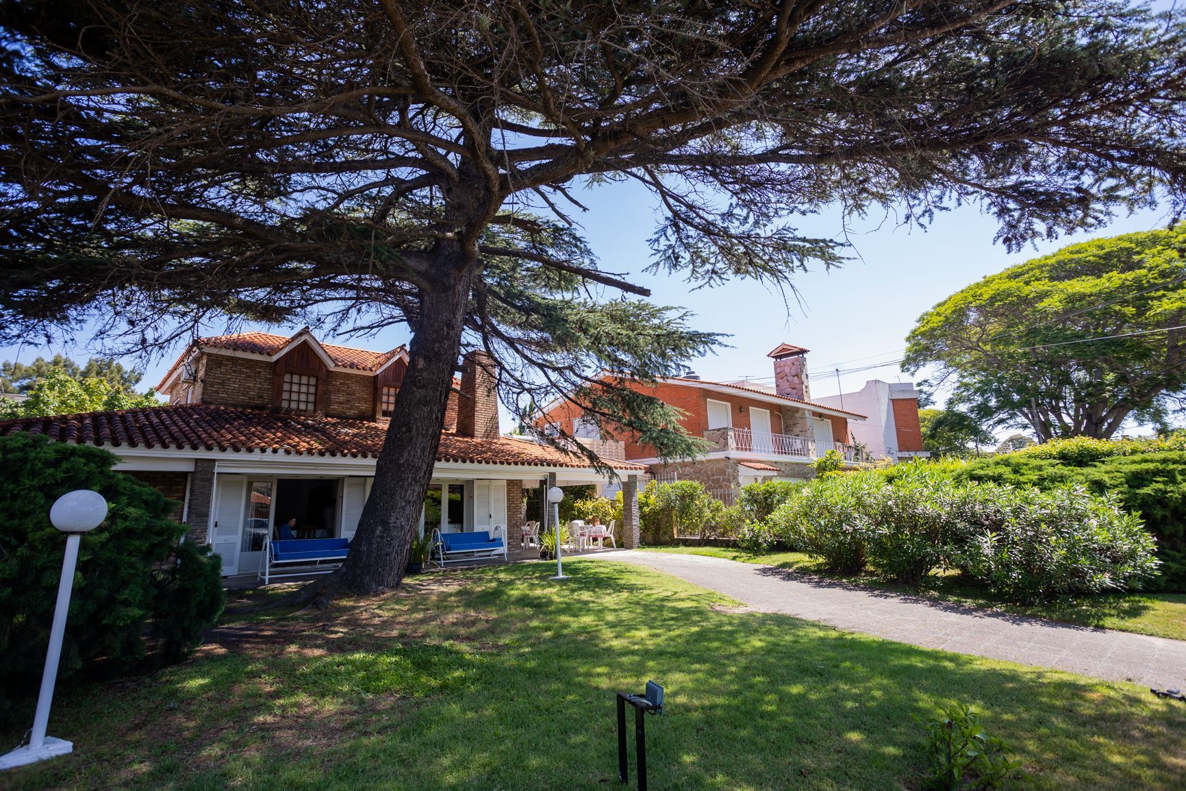 Las Gardenias I
