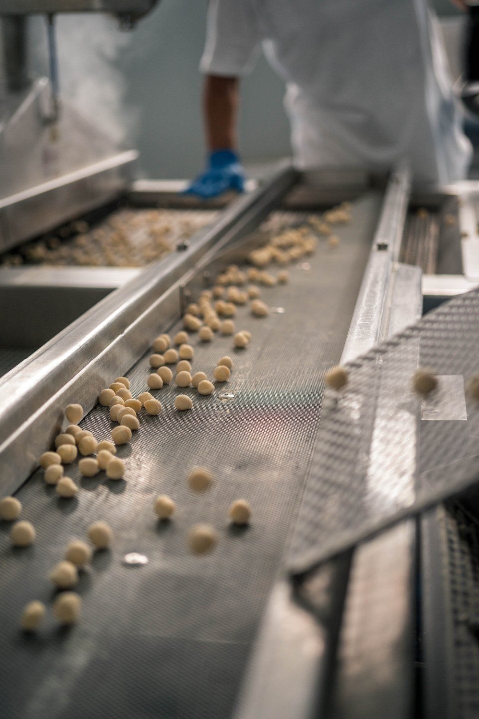 Making tortellini