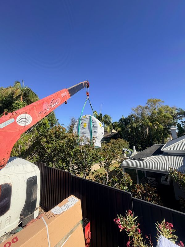 Crane truck