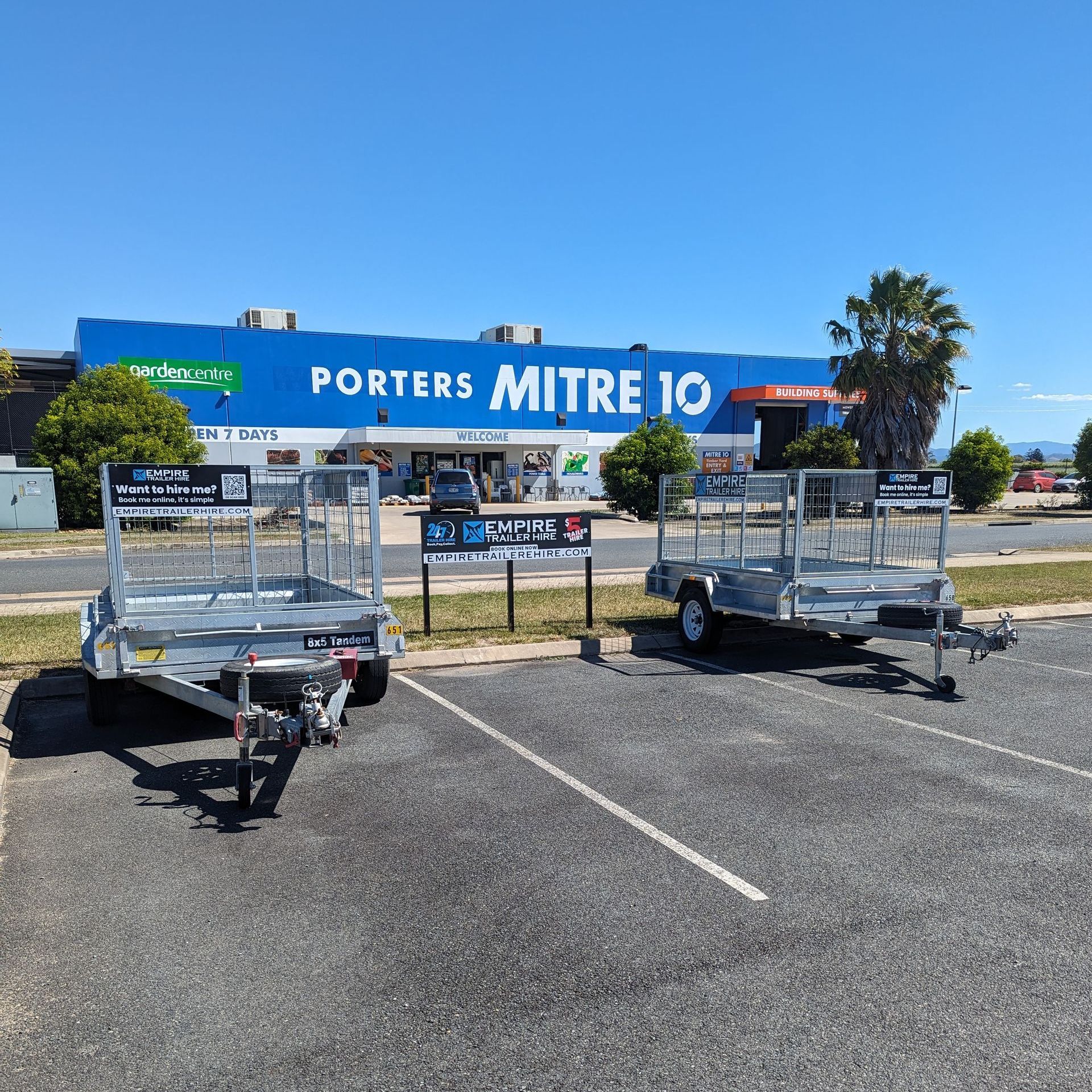 Trailers at Marian Town Centre, Marian