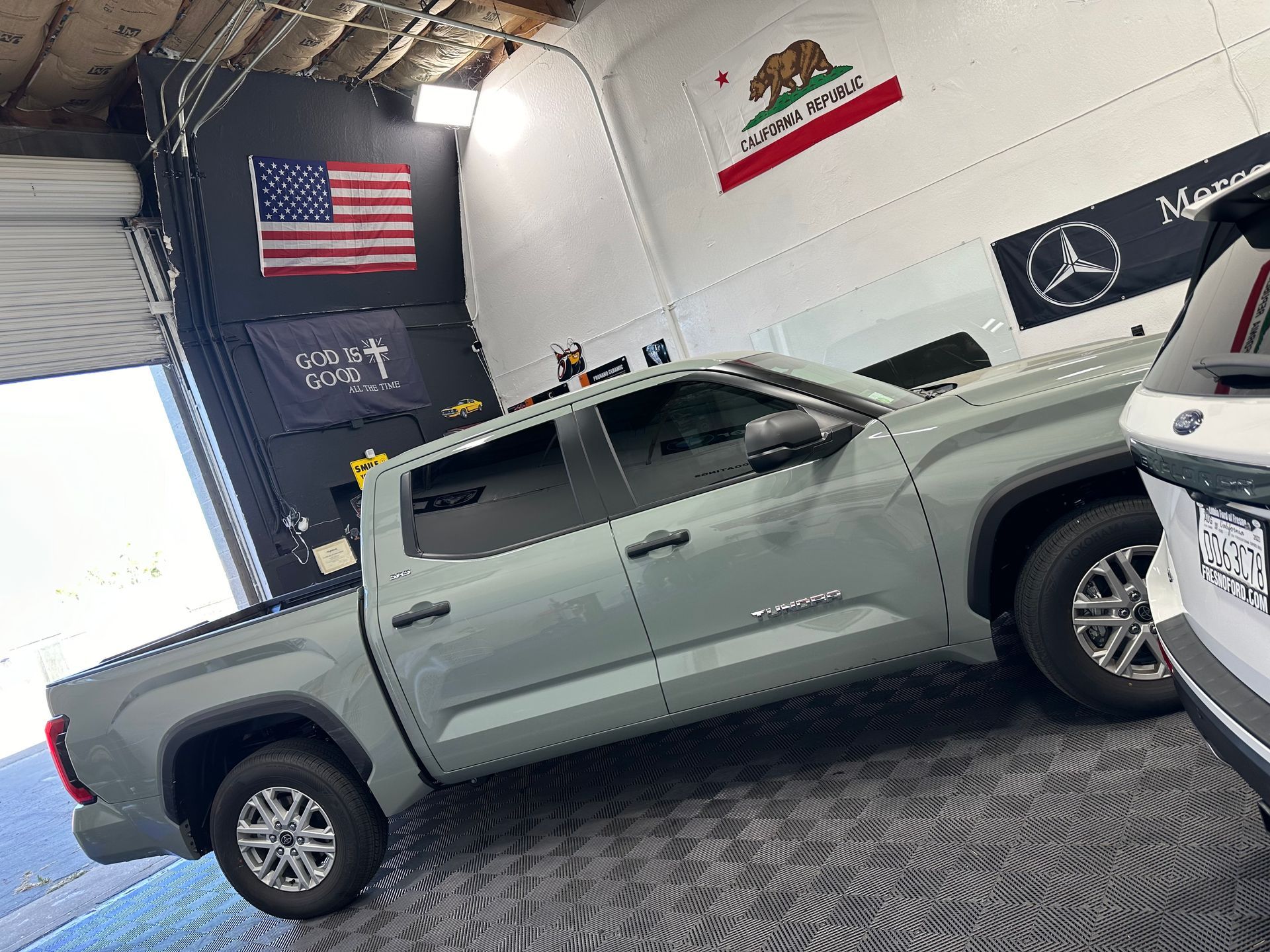4-Door sedan/Truck