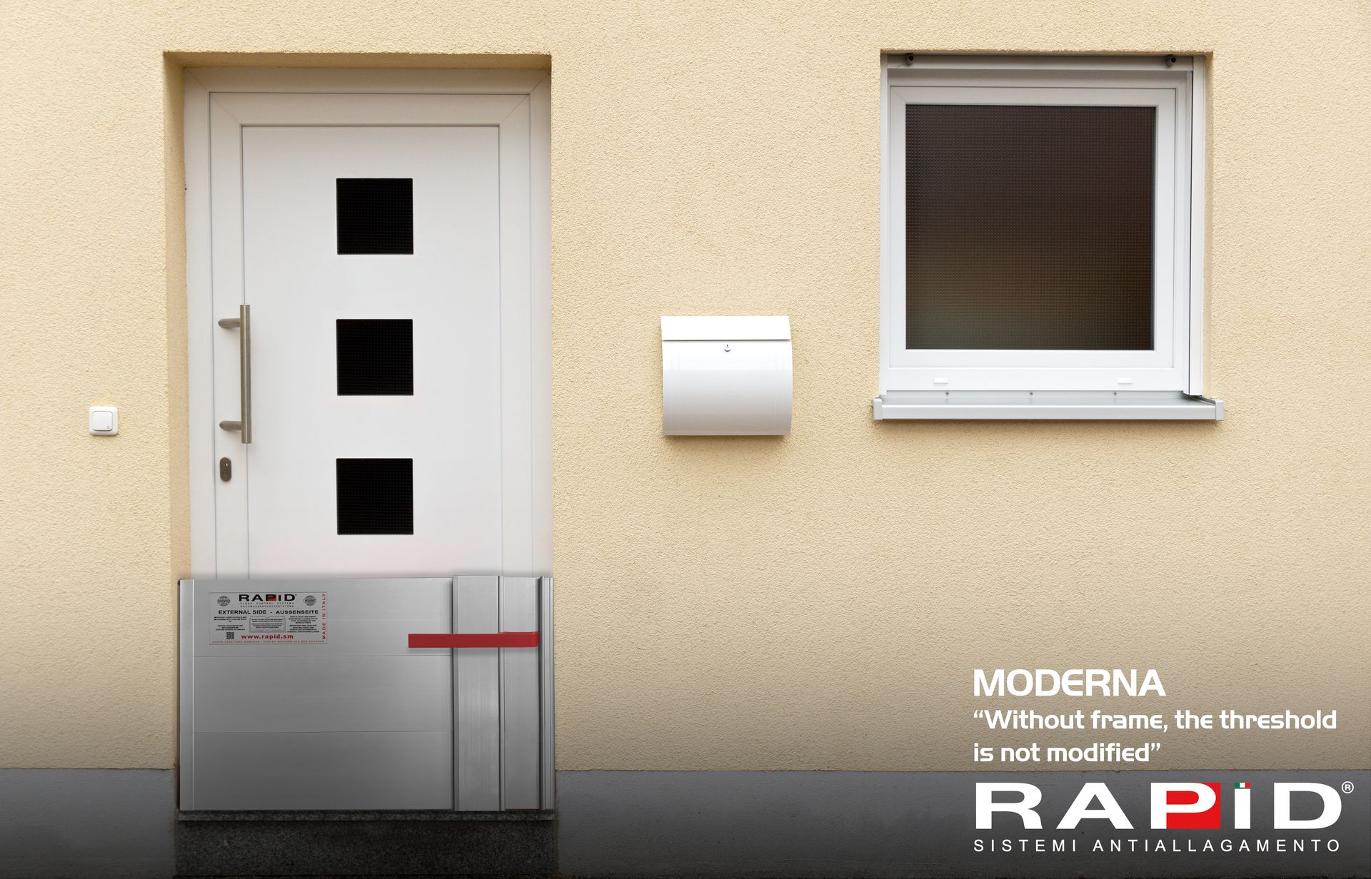 MODERNA Compression is a patented high performance barrier. The research in materials, the care in manufacturing, and the attention to the aesthetic aspect make the MODERNA BARRIER extremely pleasant and discreet without compromising reliability and resistance.