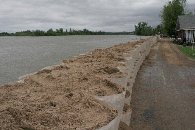 sand walls as corner of sea