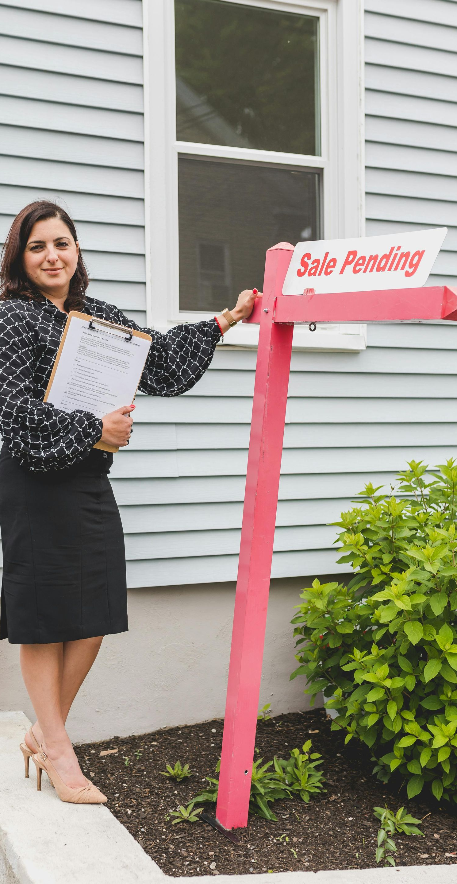 Real estate agent by