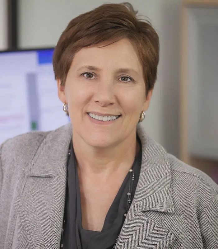 Joani Younger - Sales Agent