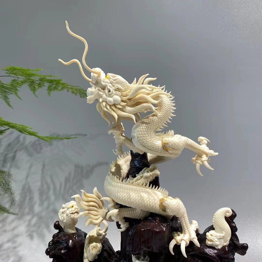 《鑾駕雲端》