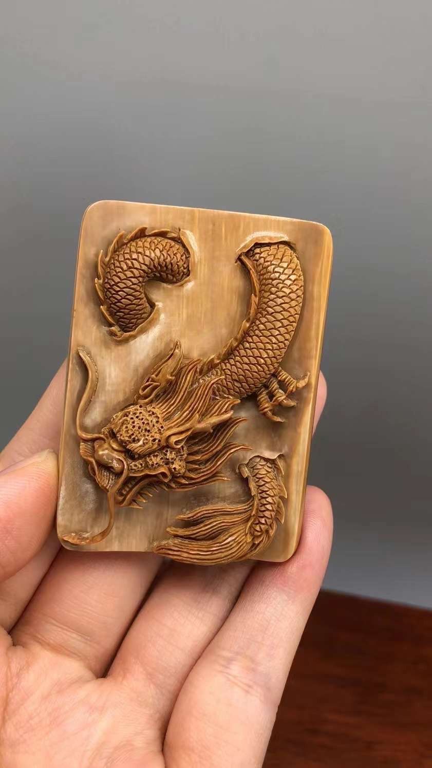《龍牌》