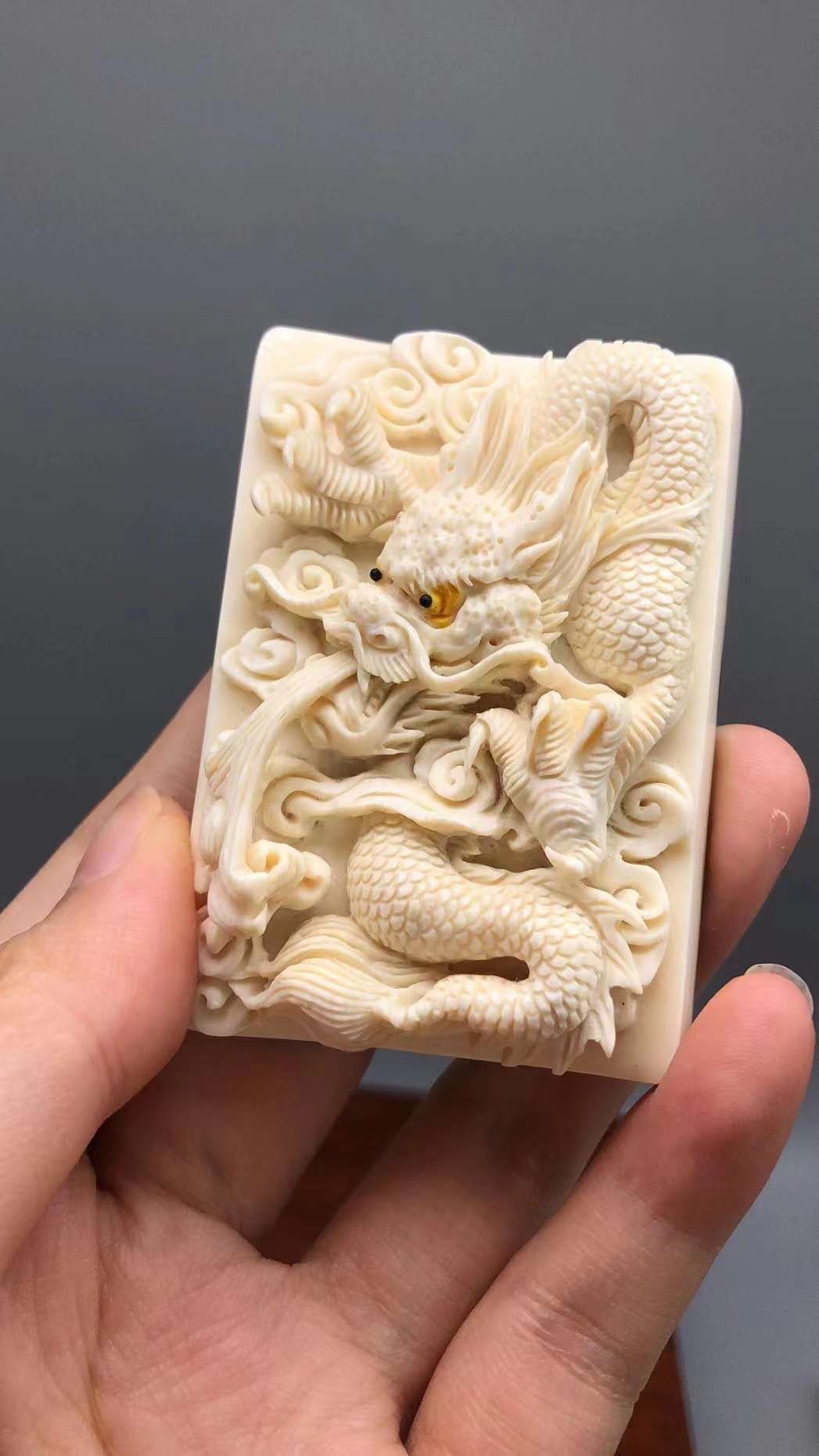 《龍鱗鎮紙》