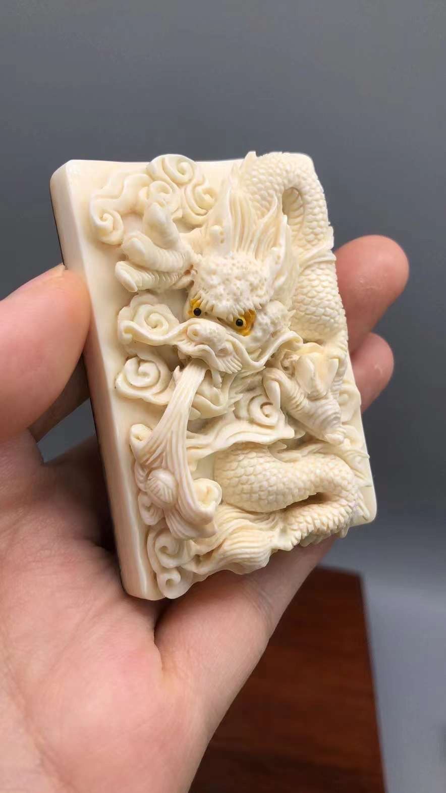 《龍鱗鎮紙》