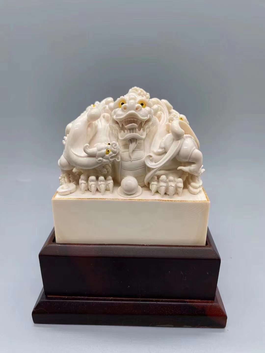 《招財進寶》象牙印章
