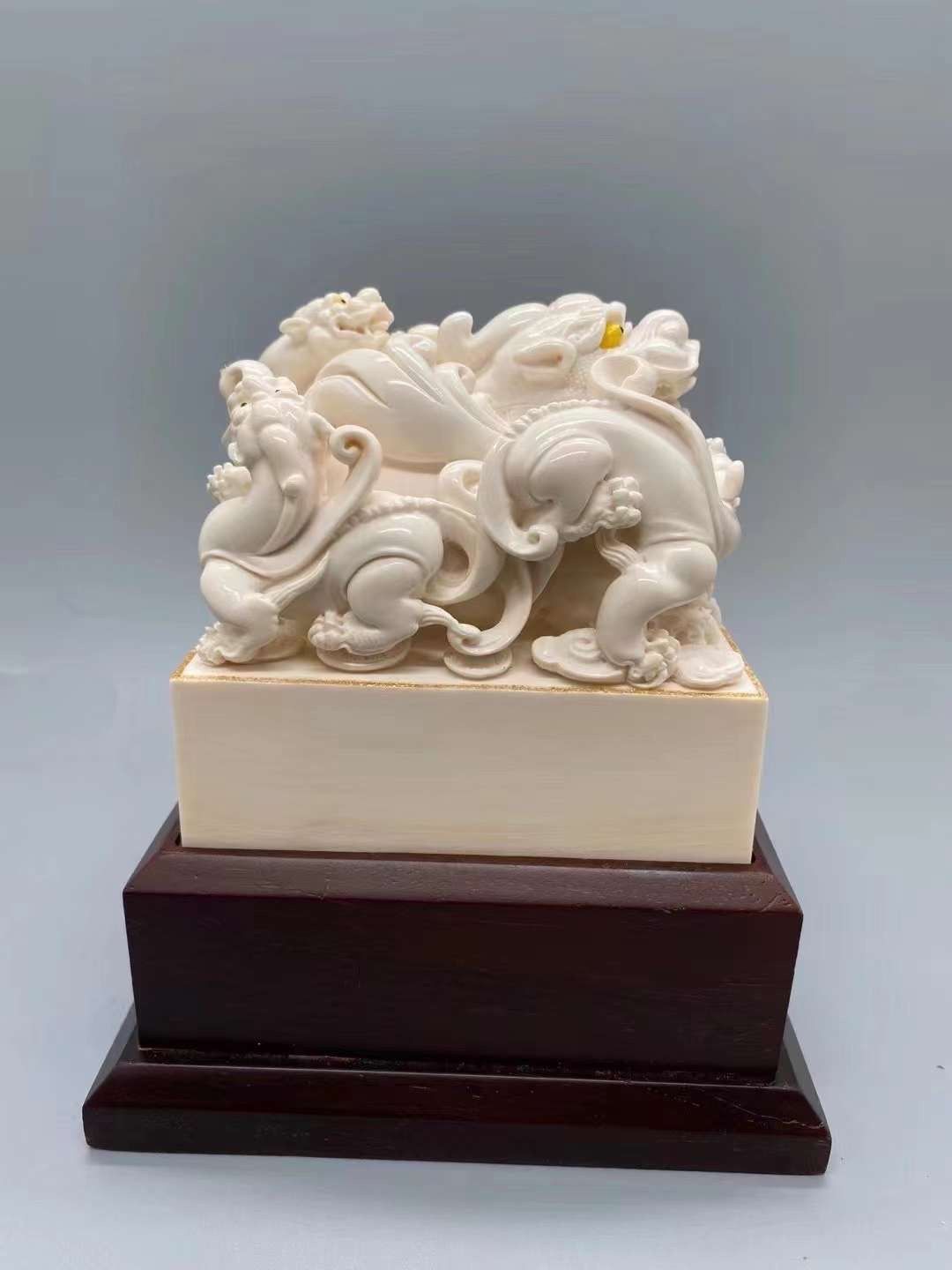 《招財進寶》象牙印章