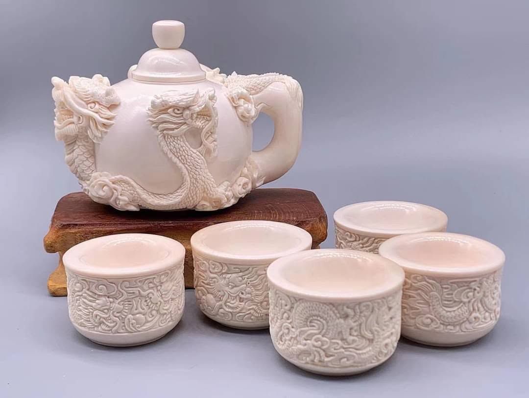 《春茗龍鳞》