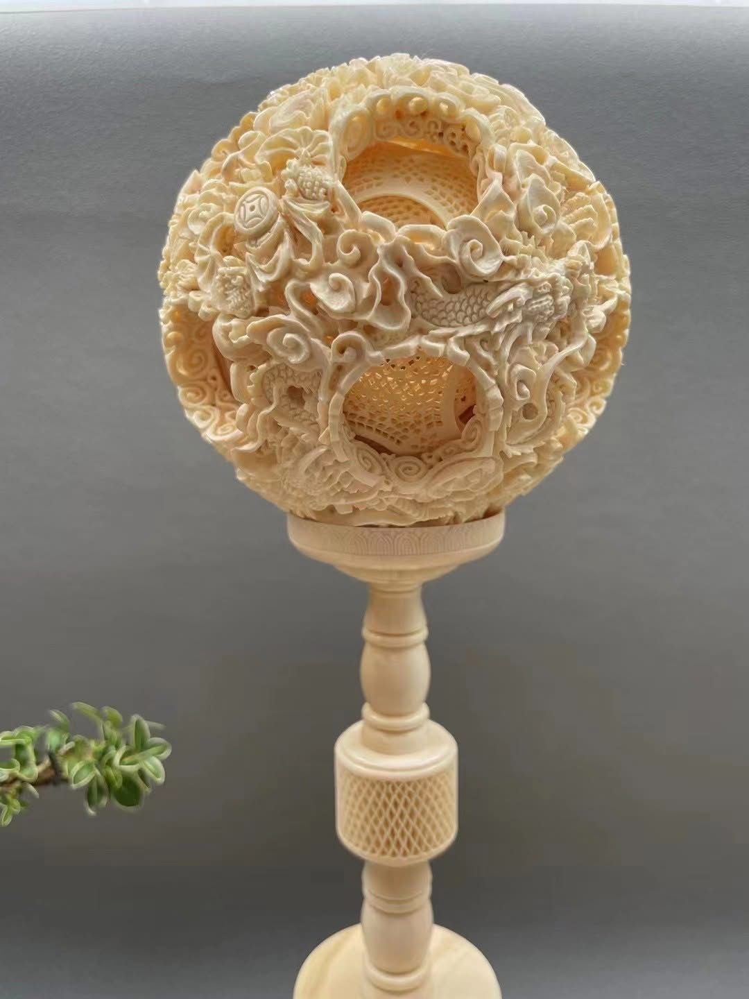 《雕龍牡丹》