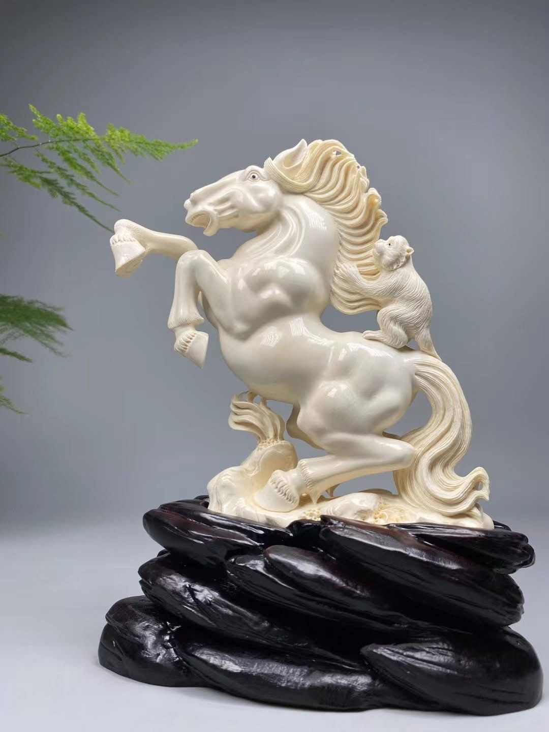 《猴影馳騁》