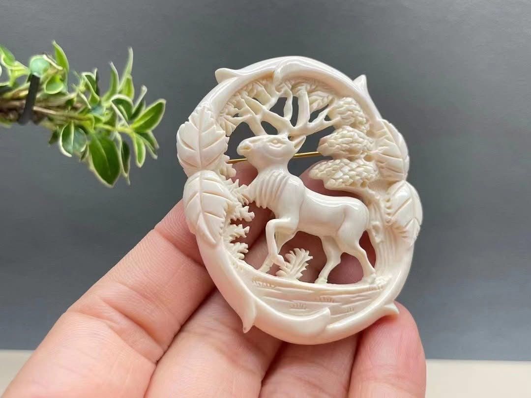 《鹿影行》