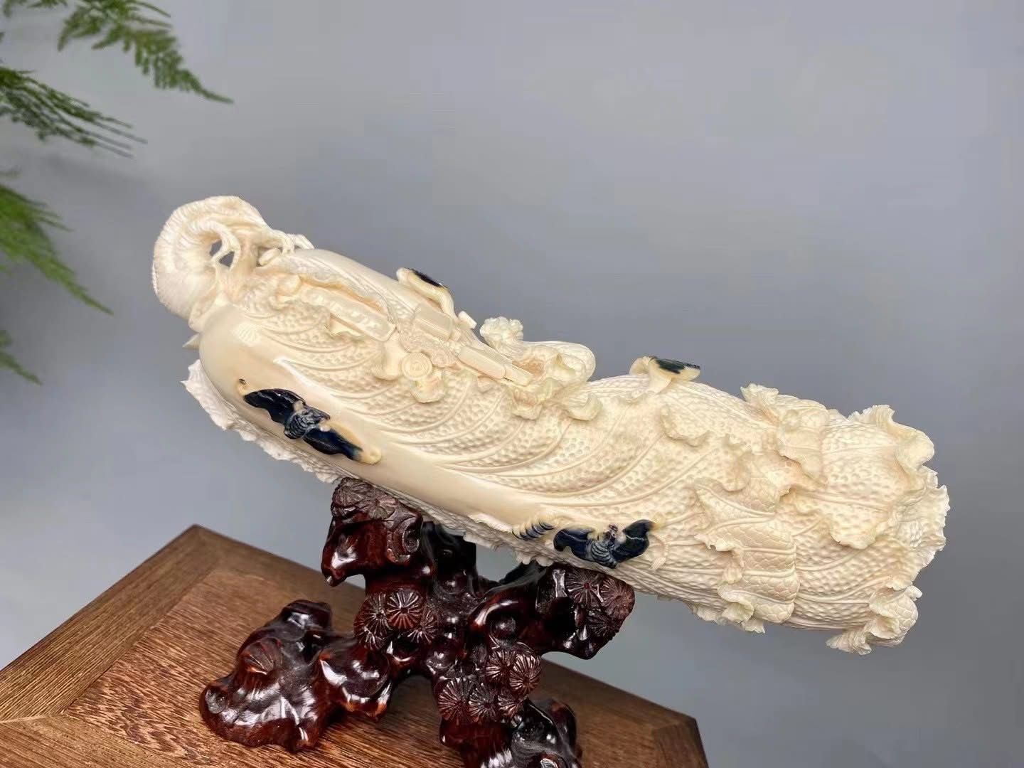 《白頁揮翠 葉落歸根》