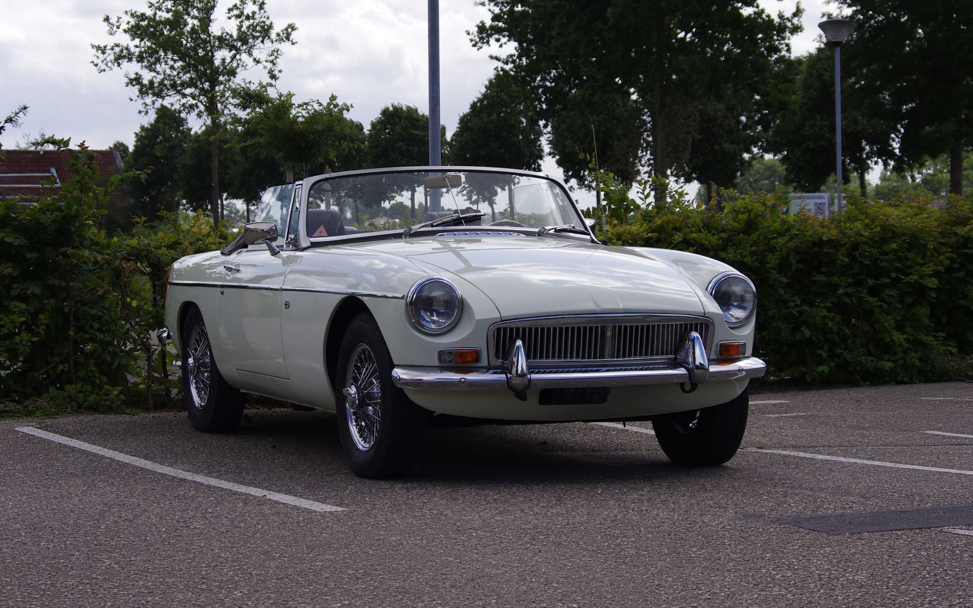 MG Auto Repair - 4th Street Auto Care Center in Royal Oak, MI