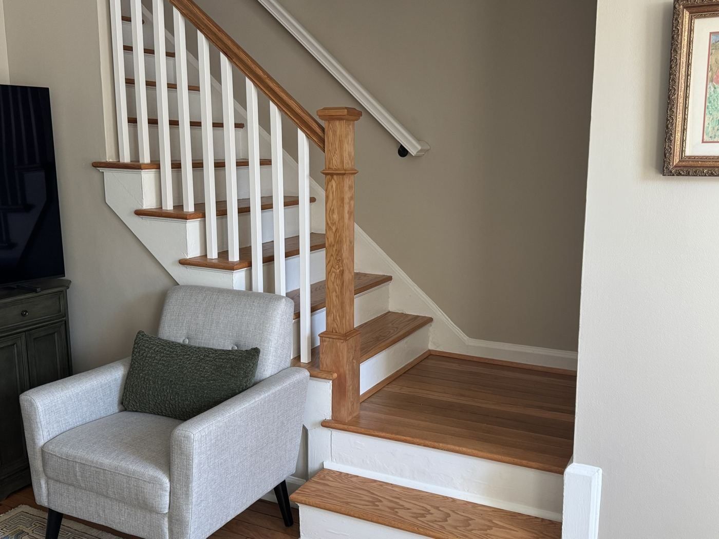 Red oak newel and treads with white balusters