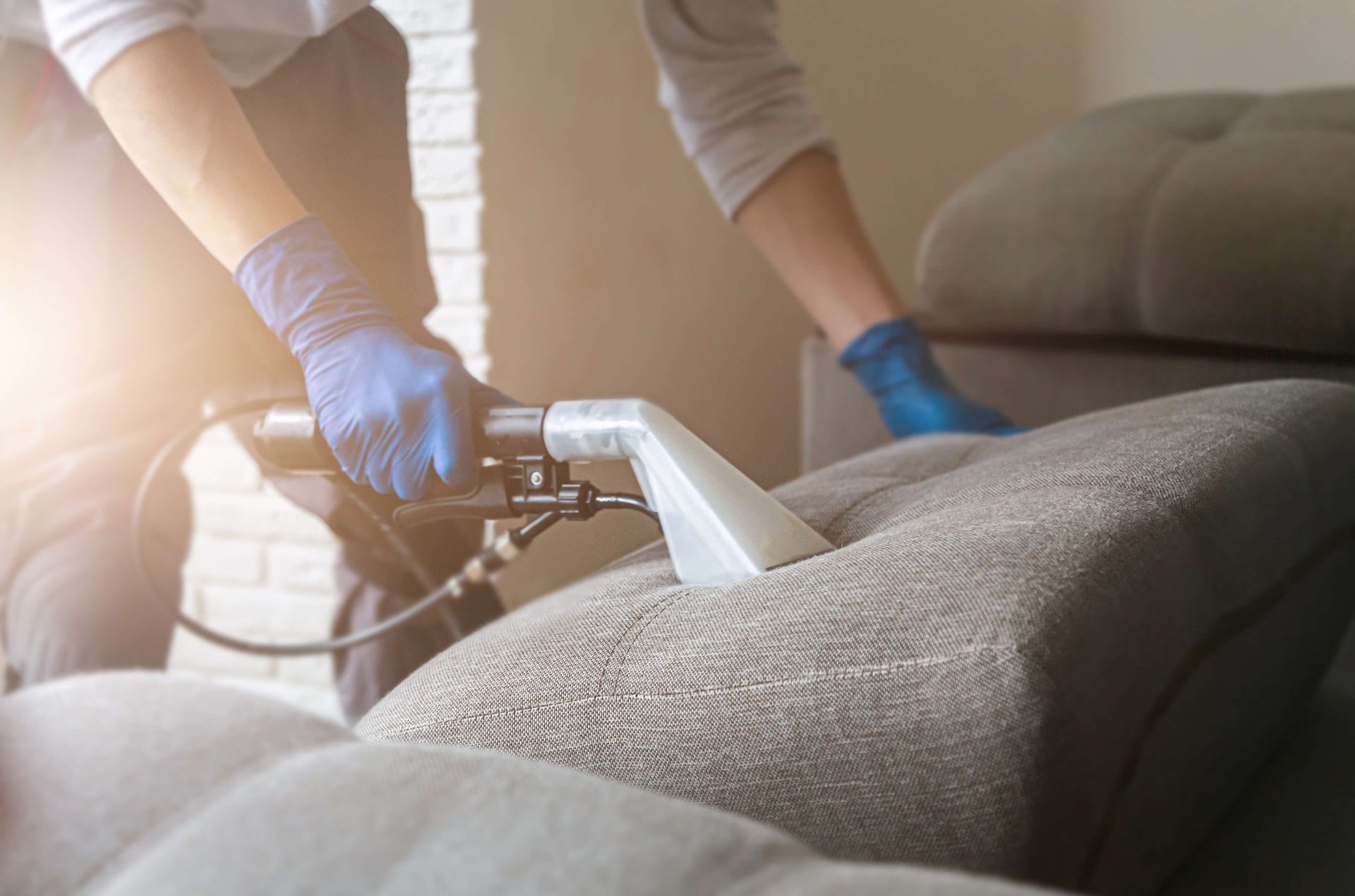 Working Cleaning Sofa