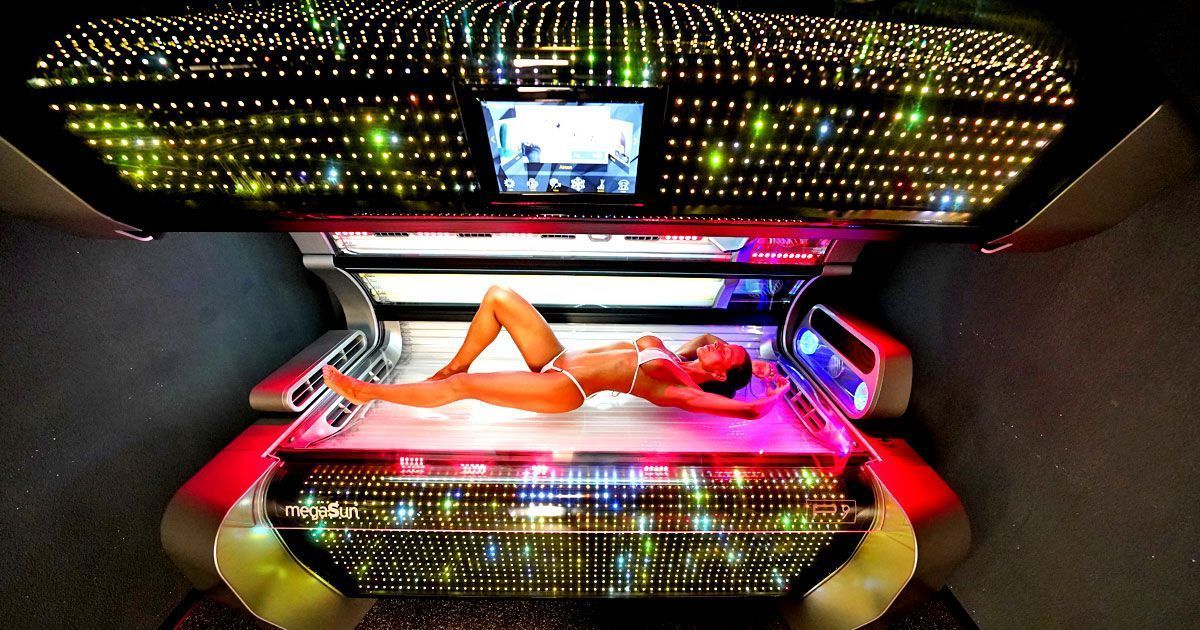 Attraktive, sportliche Personen im P9 Solarium in Amriswil
