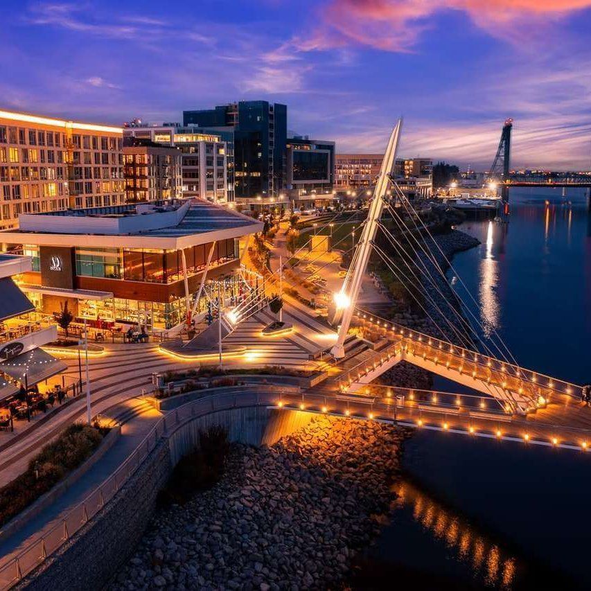 beautiful picture of downtown vancouver, wa waterfront	