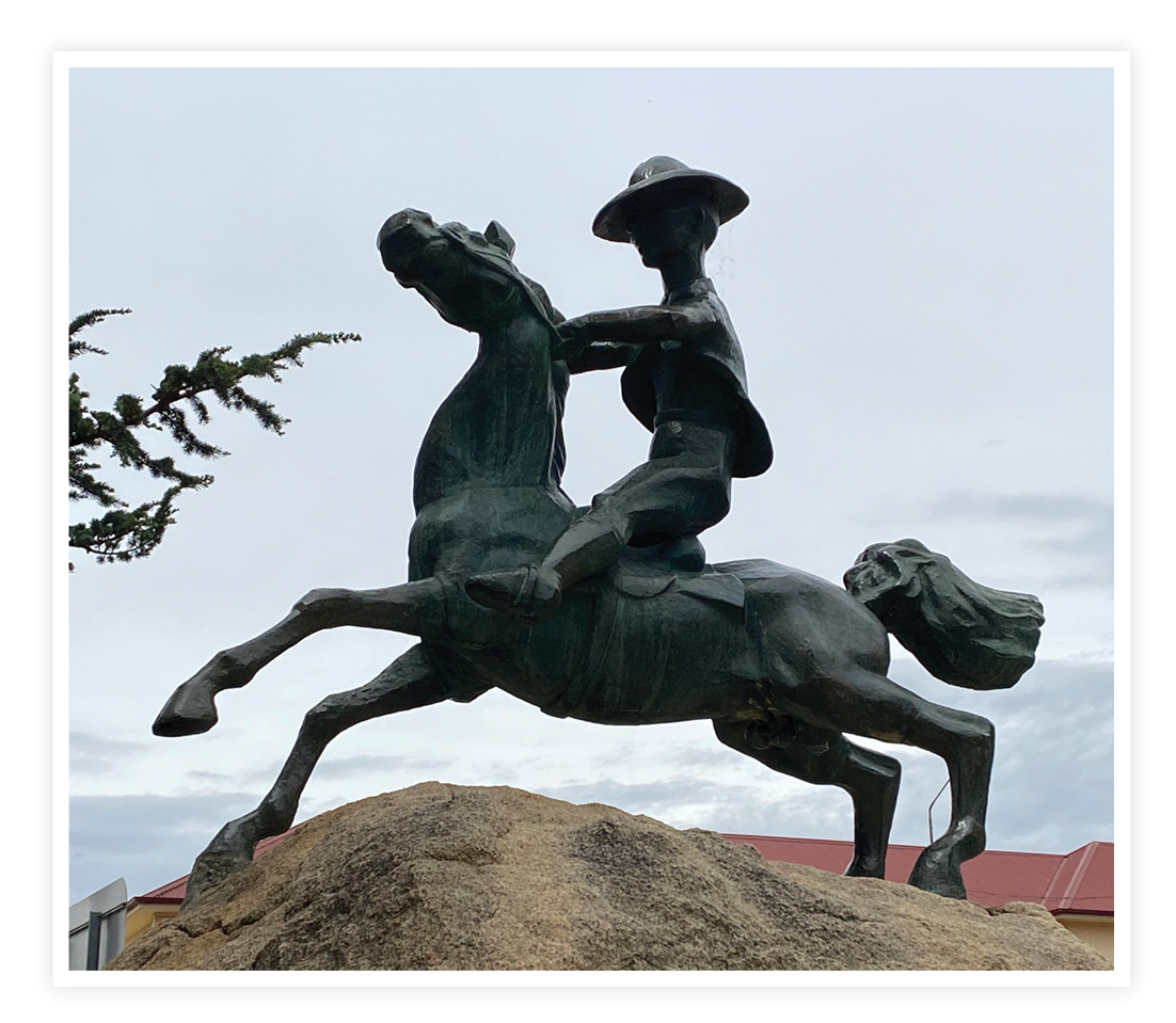 Sculpture located in Cooma by Ian McKay Sculpture located in Cooma by Ian McKay