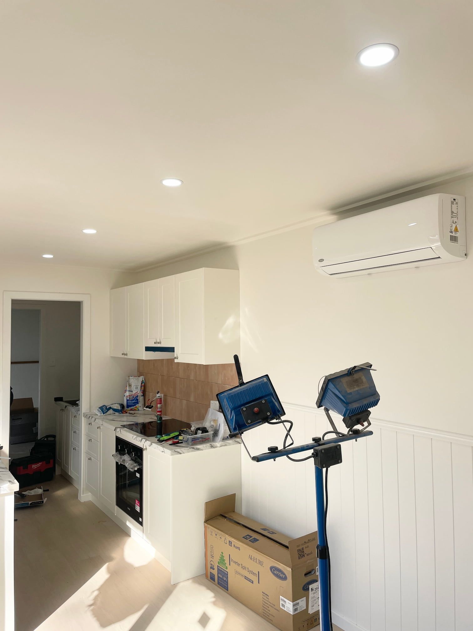 Air conditioning installation - Electrician Varsity Lakes