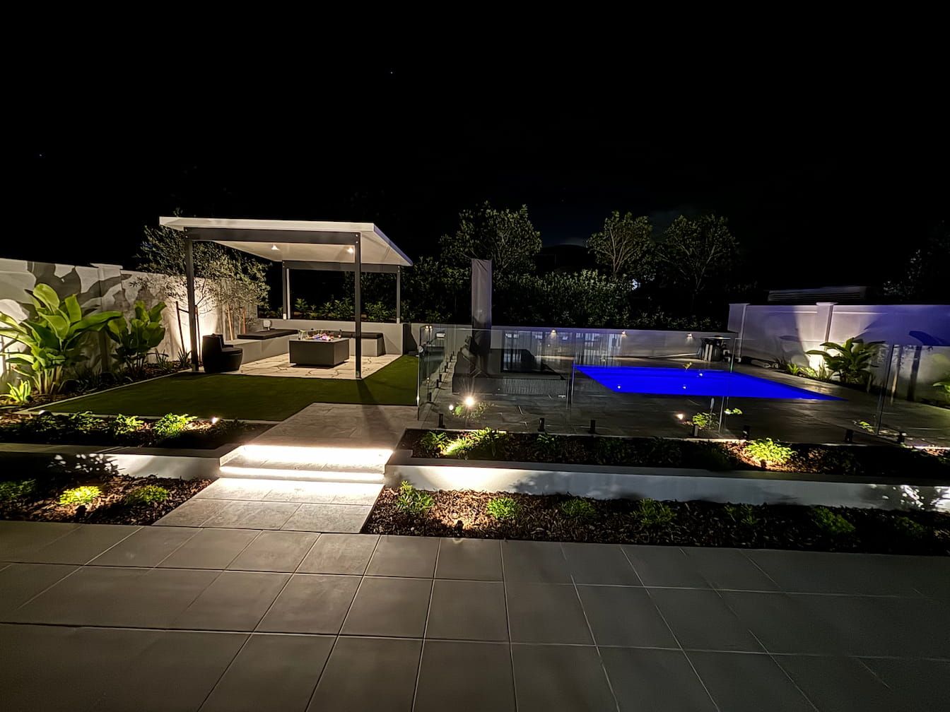 Outdoor garden lighting on the Gold Coast