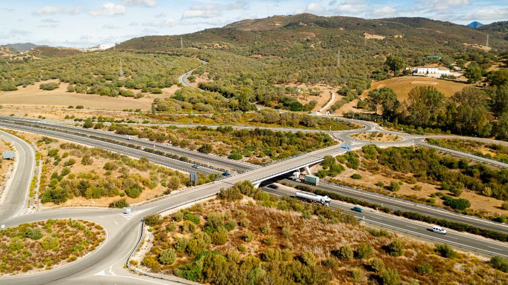 ¿Cómo un TMS como Transportando facilita la optimización de rutas?