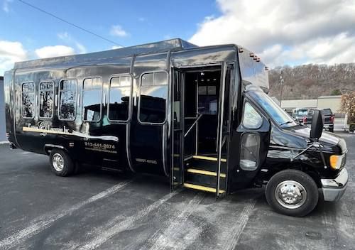 Party Bus Rentals in Kansas City Party bus rentals in kansas city
