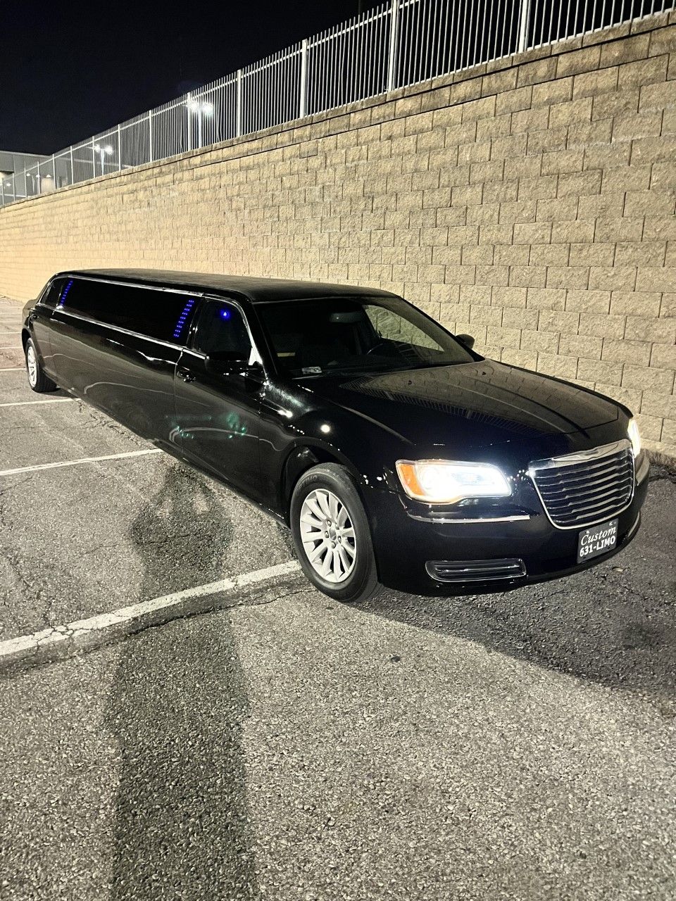 chrysler 300 limo rental service