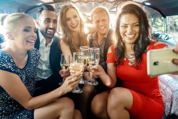 limousine company in Kansas City open now