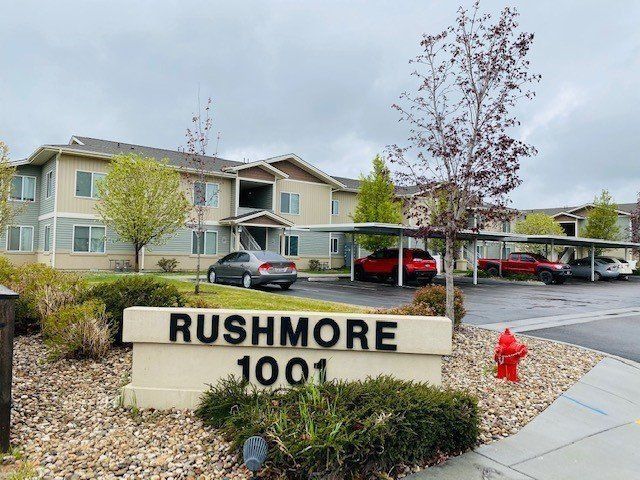 Rushmore Apartments