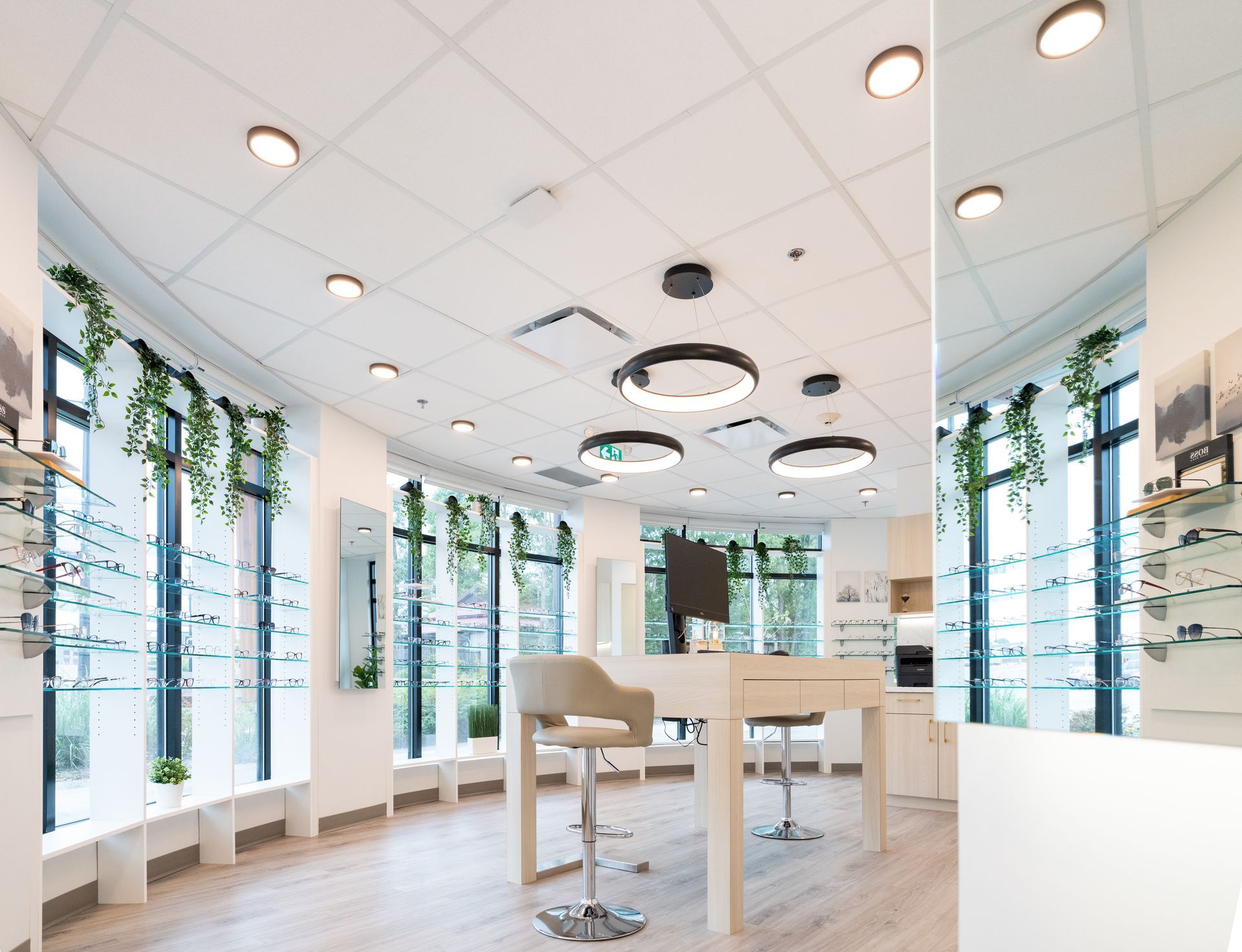 clear-light-eyecare-home-section