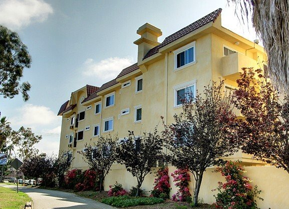 DEL REY VISTA APARTMENTS