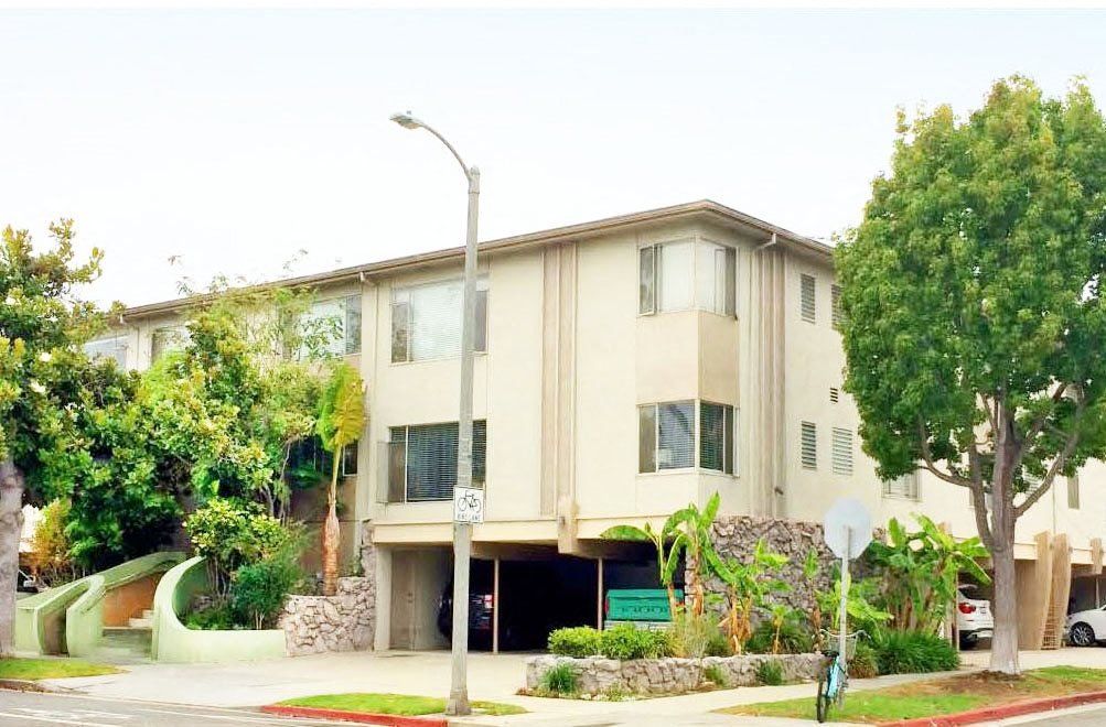 ROYAL TERRACE APARTMENTS