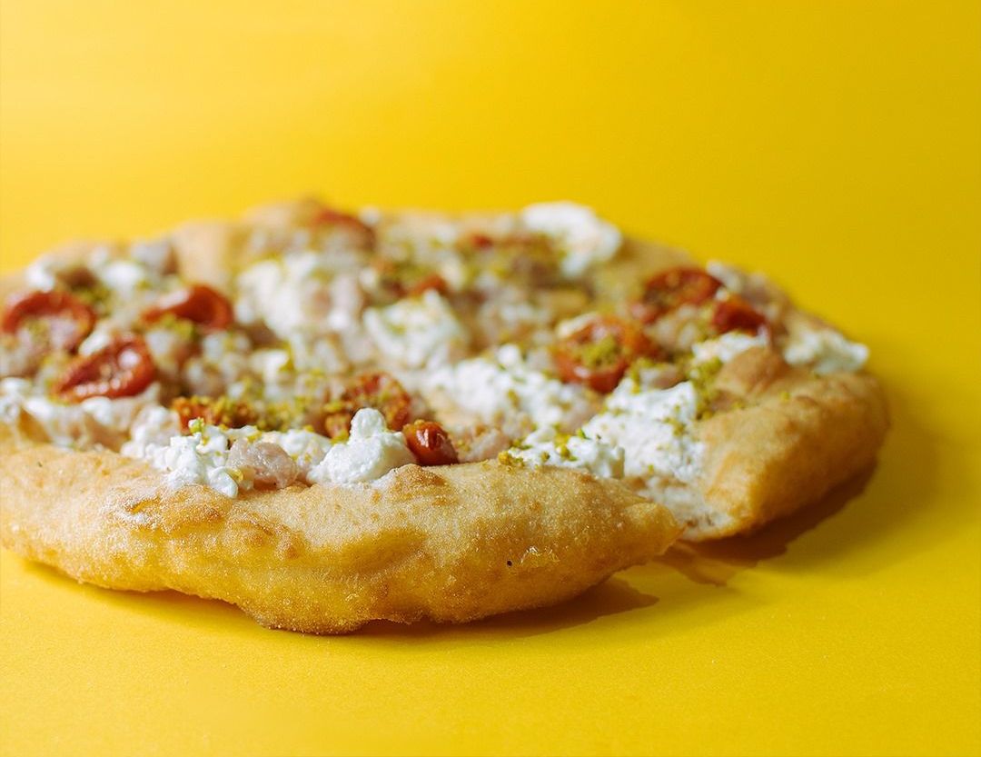 pizze appena sfornate