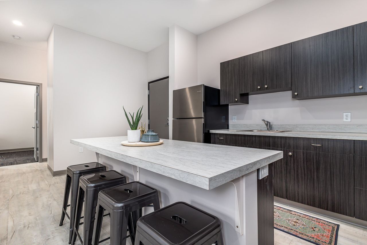 Home College Suites Peosta, IA