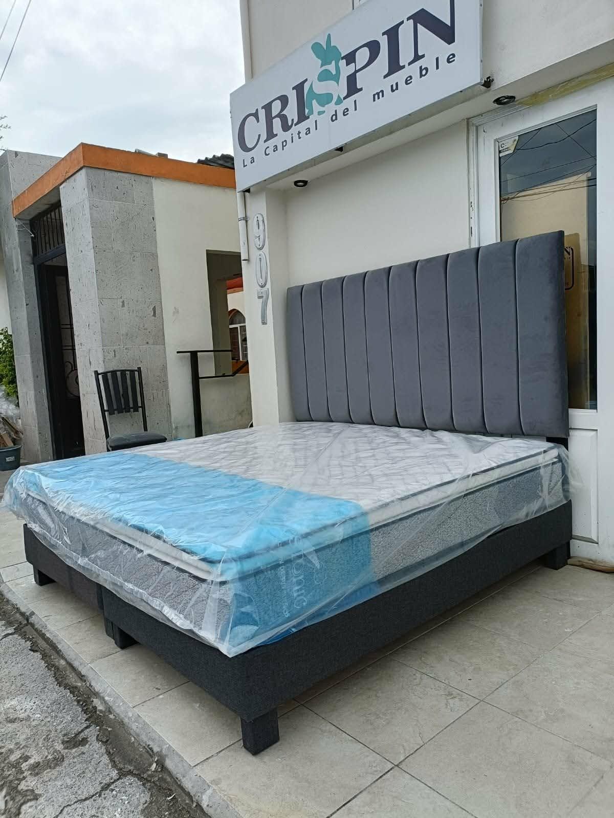 CRISPIN MUEBLES