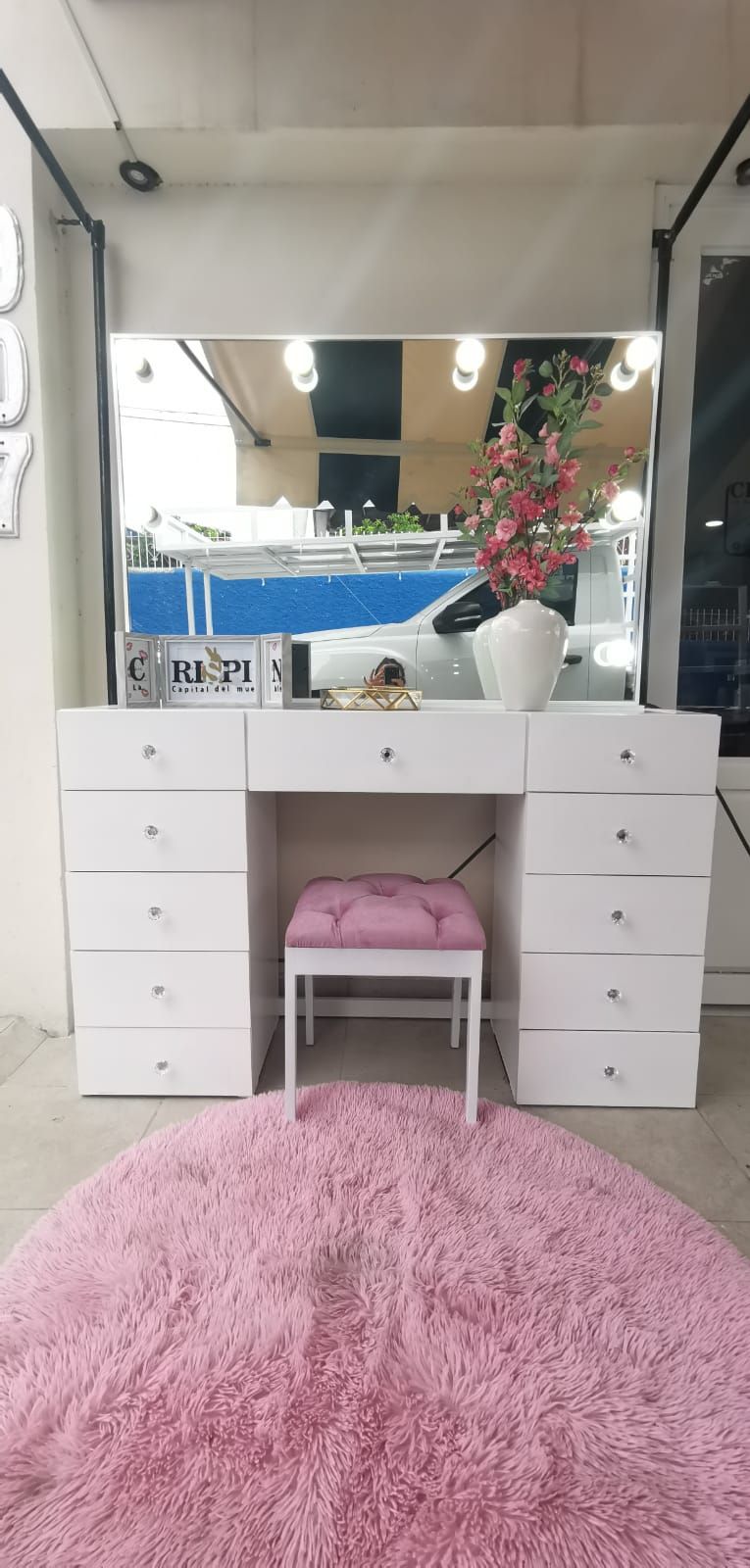 CRISPIN MUEBLES