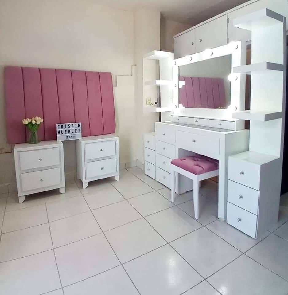 CRISPIN MUEBLES